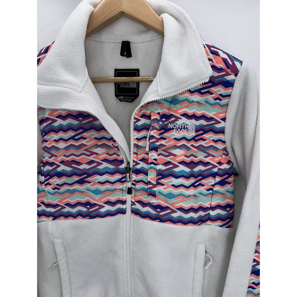 the north face white denali fleece multi color chevron pattern‎ small polartec